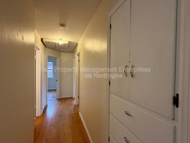 Building Photo - 5417 NW 46th Terrace