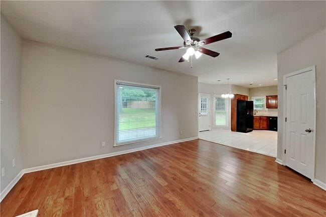Building Photo - 1240 Cedar Brook Dr NE