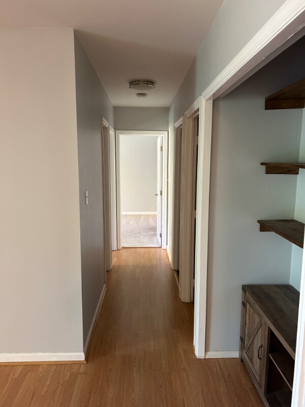 Building Photo - 7264 Glen Hollow Ct