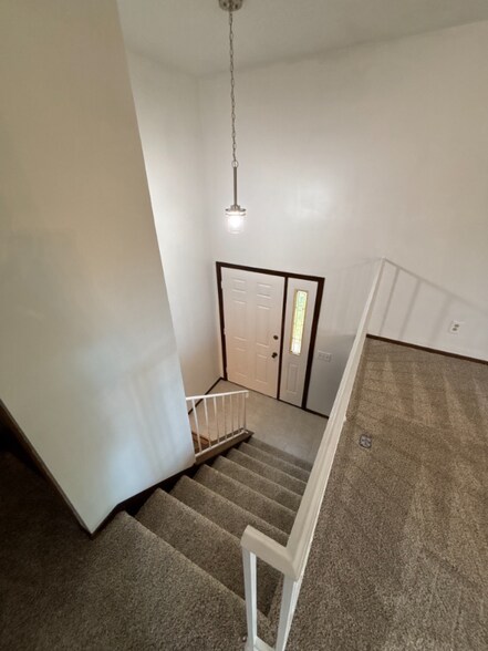 Building Photo - 6843 MacBeth Ct