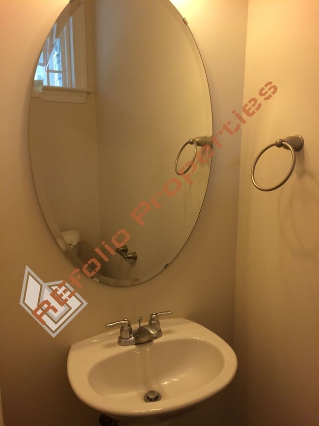 Building Photo - 2454 Pecan Ridge Way