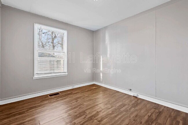 Building Photo - 618 S 18th St