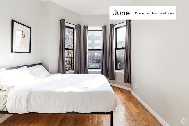 Building Photo - 362 Parkside Ave