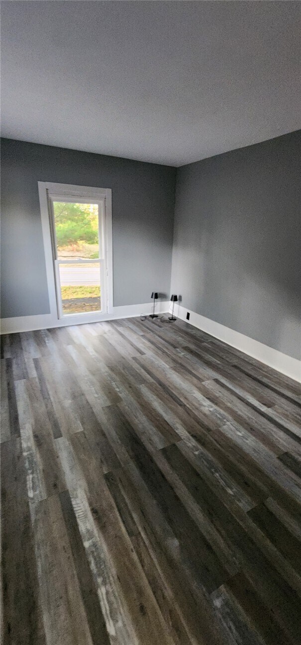 Building Photo - 2853 County House Rd