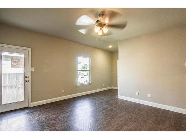 Building Photo - 481 Canvas Ct