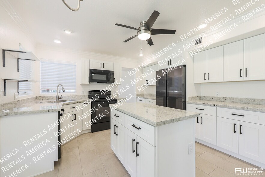 Building Photo - 2238 E Bel Air Ln