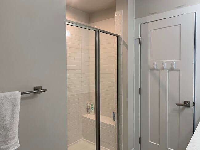 1st Primary Suite bathroom - 3606 Journal St