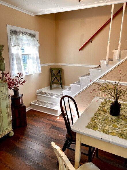 Building Photo - 7736 29th Ave