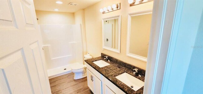 Building Photo - 3011 Harvard Cir