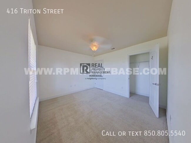 Building Photo - 416 Triton St