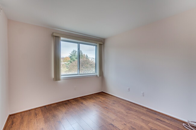 Building Photo - 2817 Jermantown Rd