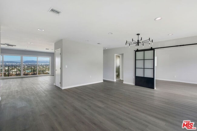 Building Photo - 4151 Don Mariano Dr