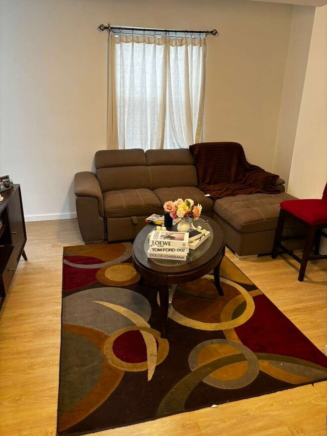 Building Photo - 60 S 12th St