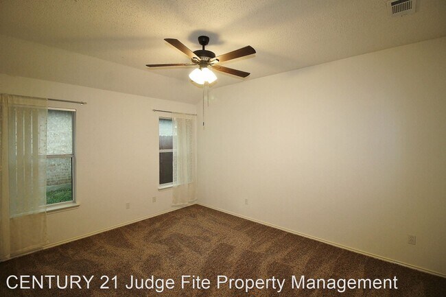 Building Photo - 3 br, 2 bath House - 1702 Straus Road