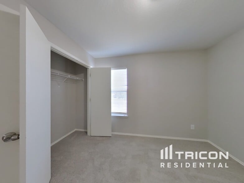 Building Photo - 13007 Lark Point Ct