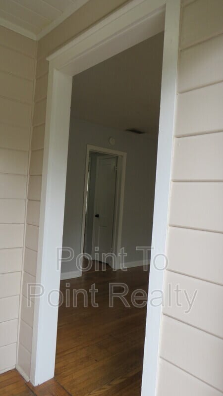 Building Photo - 4811 Sefa Cir N