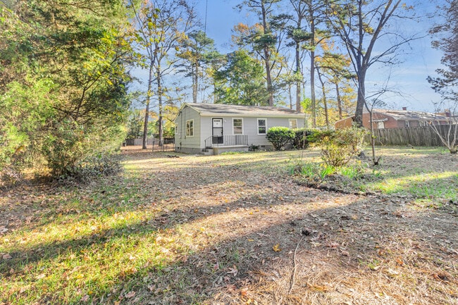 Building Photo - 3504 Powell St