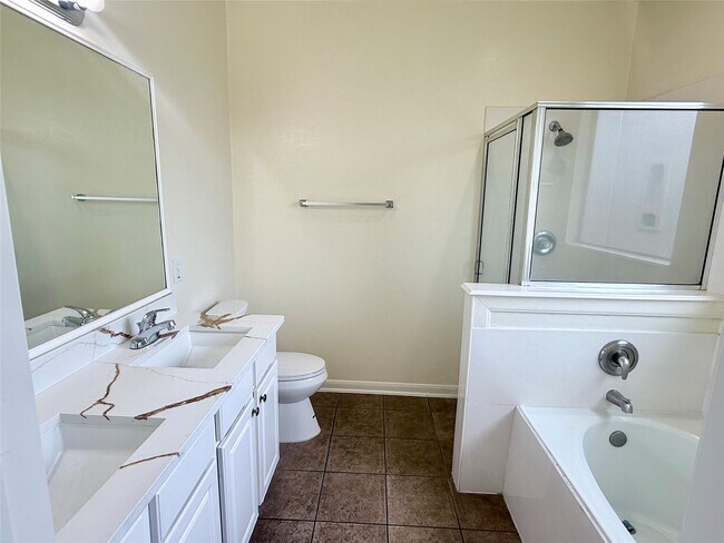 Building Photo - 6530 Signal Point Ln