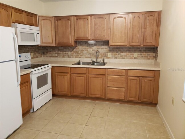 Building Photo - 1401 E 1st Ave