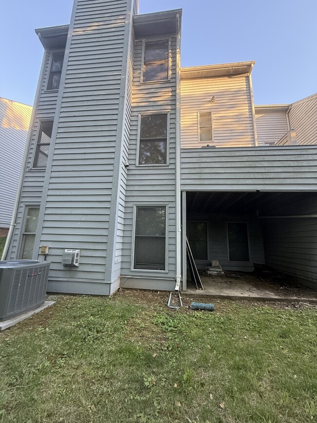 Building Photo - 5872 Pimlico Rd