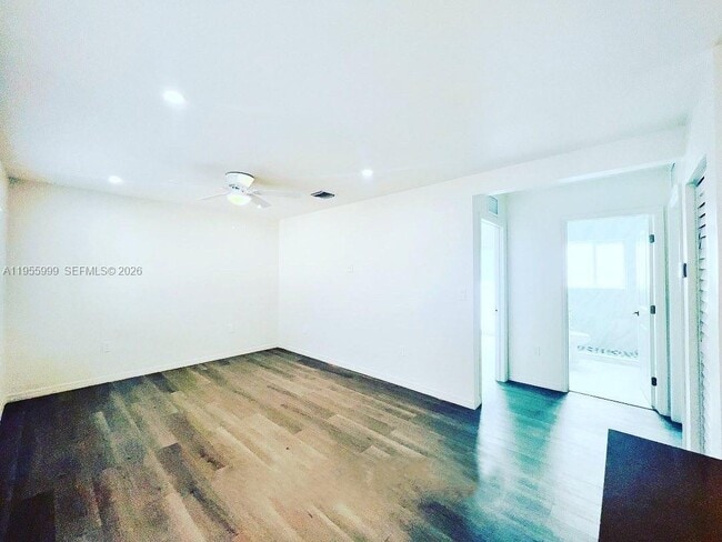 Building Photo - 7128 SW 22nd St