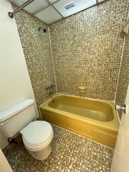 Building Photo - 4850 SW 63rd Terrace