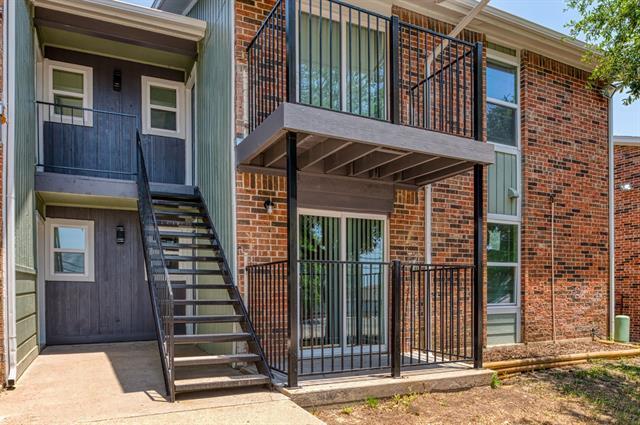 Building Photo - 8037 W Elizabeth Ln