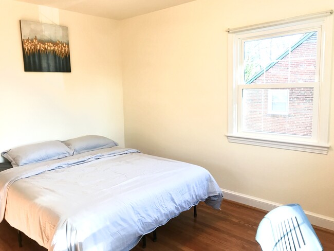 Bedroom #1: Two large windows, nice view - 4806 Cherokee St