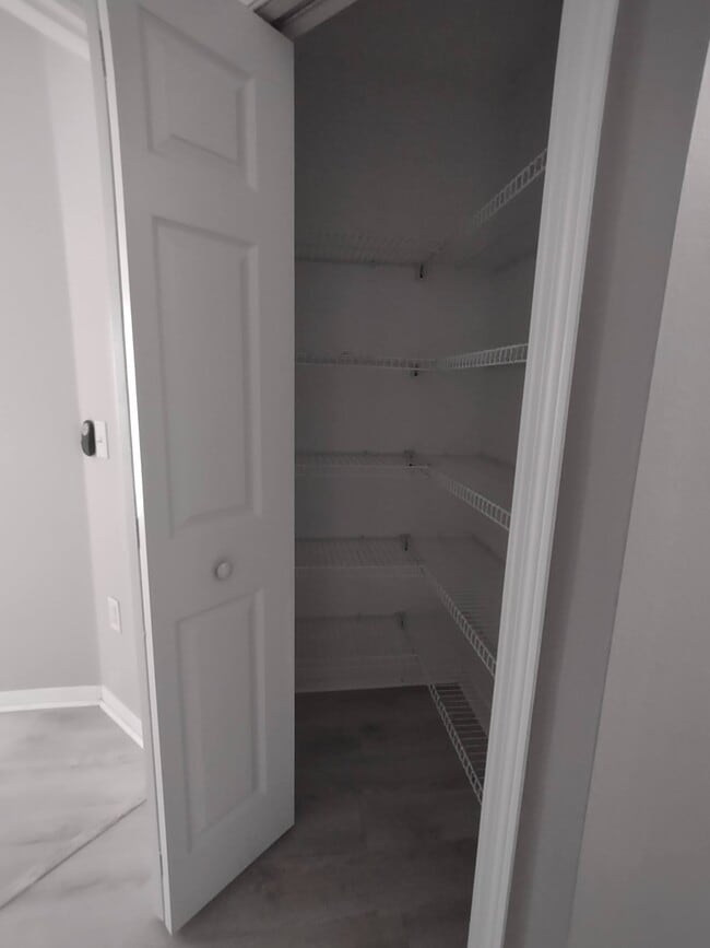 Building Photo - 3471 Horse Creek Cir