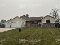 Building Photo - 2250 Daly Dr