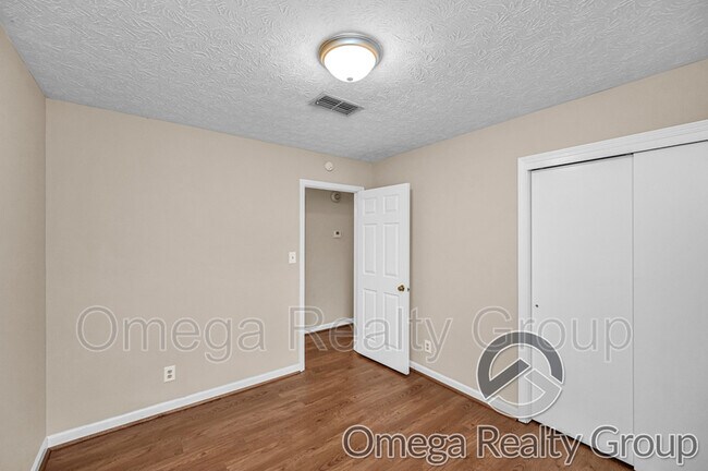 Building Photo - 1849 Young Farm Rd