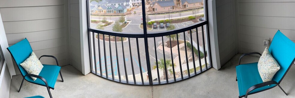 Building Photo - 3700 Ingleside Blvd