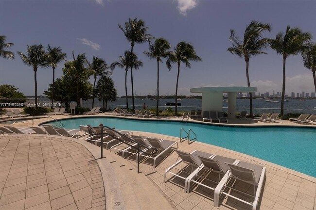 Building Photo - 1330 West Ave