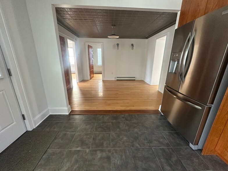 Building Photo - 85 West St