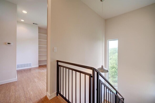 Building Photo - 5312 Agatha Cir