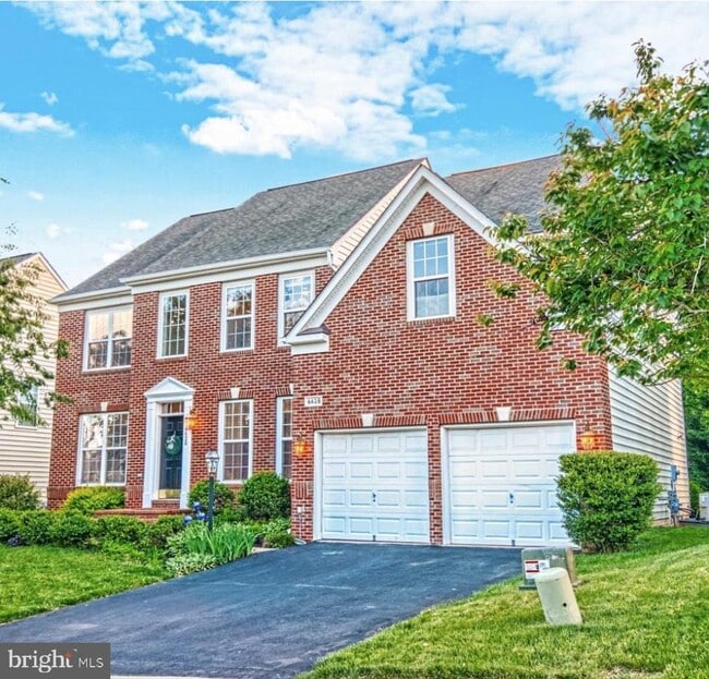 Building Photo - 6628 Stourcliffe Ln