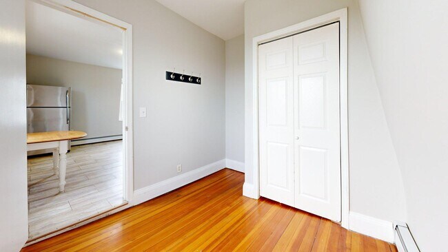 Building Photo - 171 Trenton St