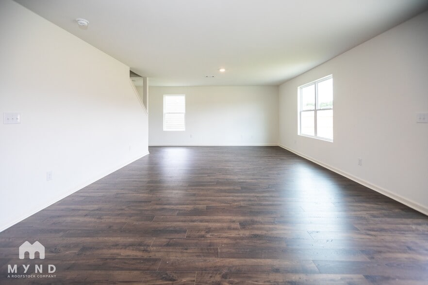 Building Photo - 9300 Cotton Field Cir