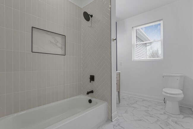 Building Photo - 961 Heyl Ave