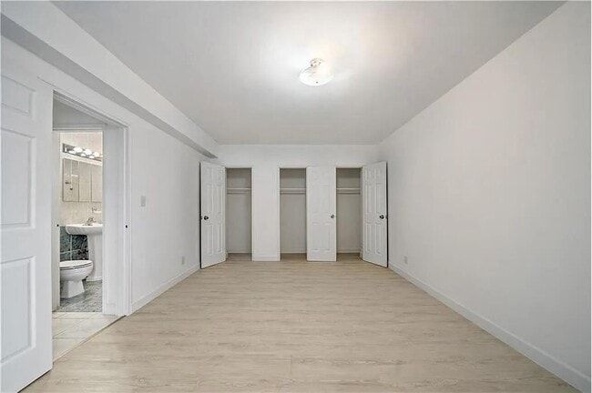 Building Photo - 1213 Avenue Z