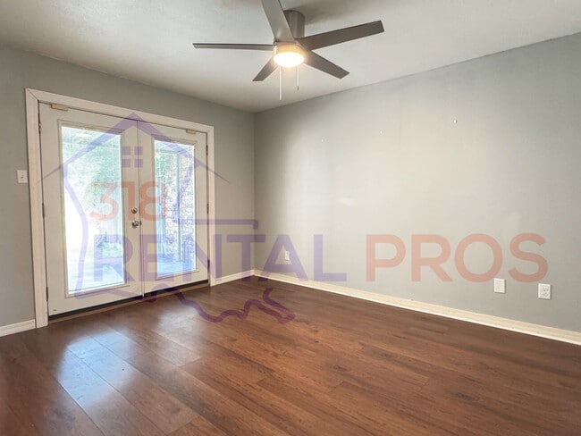 Building Photo - 2 Bed, 2 Bath Townhouse in Ruston!