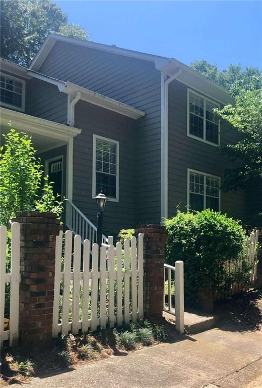 Building Photo - 2539 Oakridge Pl