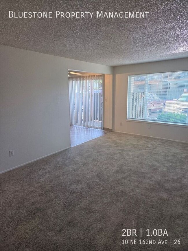 Building Photo - 10 NE 162nd Ave