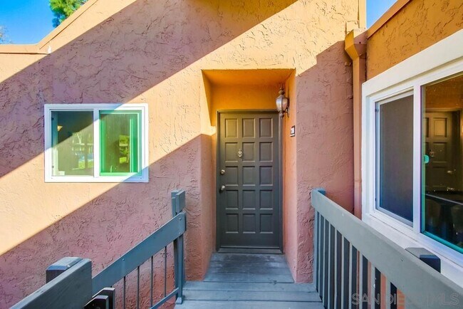 Building Photo - 17131 W Bernardo Dr