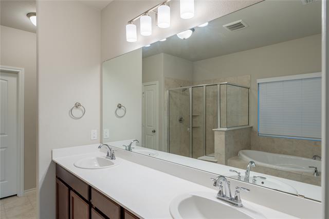 Building Photo - 3808 Carmel Hills Dr