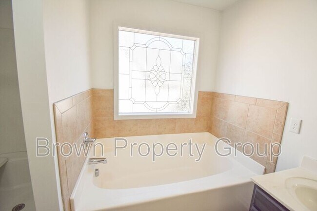 Building Photo - 51 Craven Ct