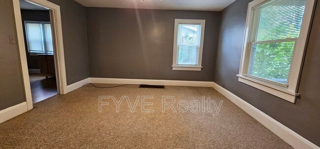 Building Photo - 5154 13th St SW