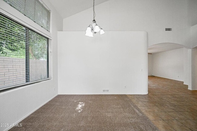 Building Photo - 3852 S Eucalyptus Pl
