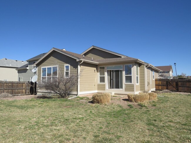 Building Photo - Cozy 3 Bedroom House in Stetson Hills