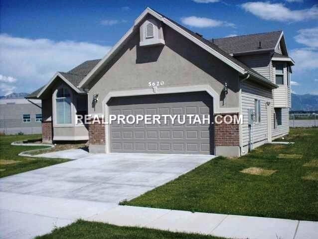 Building Photo - 4 Bedroom 3 Bath Home Available in Hooper